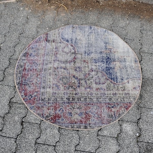 Turkish faded rug, Vintage round rug, Handmade rug, Circle rug, 2.7 x 2.7 Ft  Boho decor rug, Bathroom rug, Nomadic rug, Natural rug RR1919