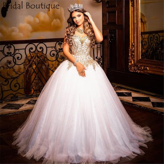 Rose gold and white quinceanera dresses 2025