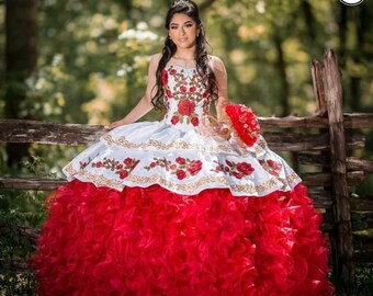 Vestidos de 15 años floreados new arrivals