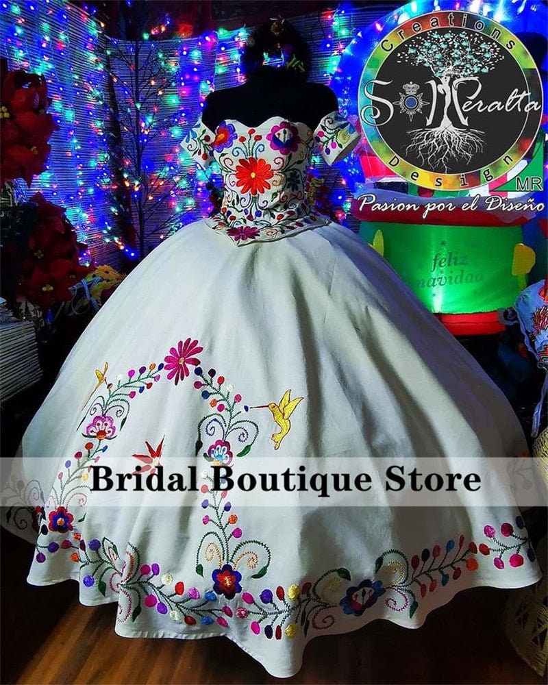 Luxury Colorful Embroidery Ball Gown Quinceanera Dresses - Etsy New Zealand Luxury Colorful Embroidery Ball Gown Quinceanera Dresses - Etsy New Zealand