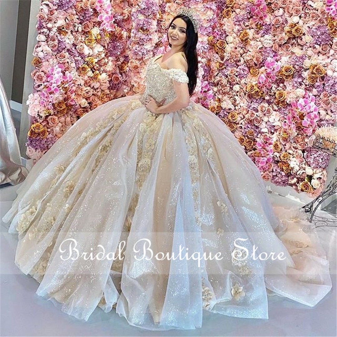 Light Charming Champagne Bridal Gown Quinceanera Dresses off the ...