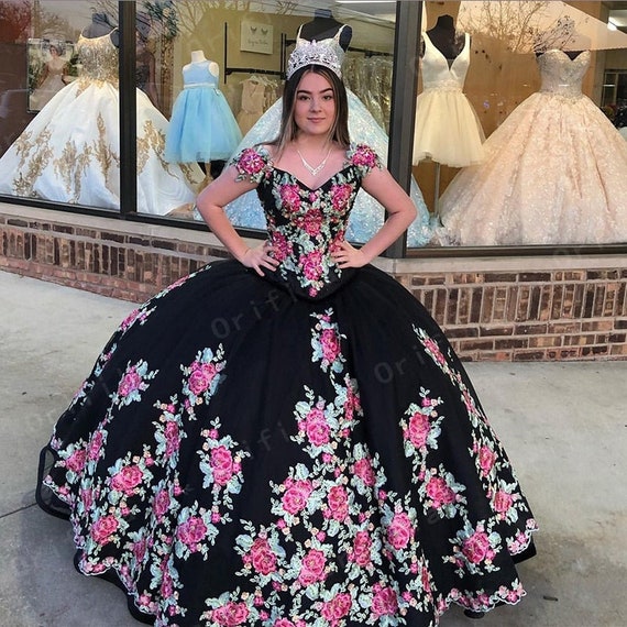 Grabar a nombre de vocal Vestido De 15 Anos Estilo Mexicano Bordado Encaje Quinceañera - Etsy España