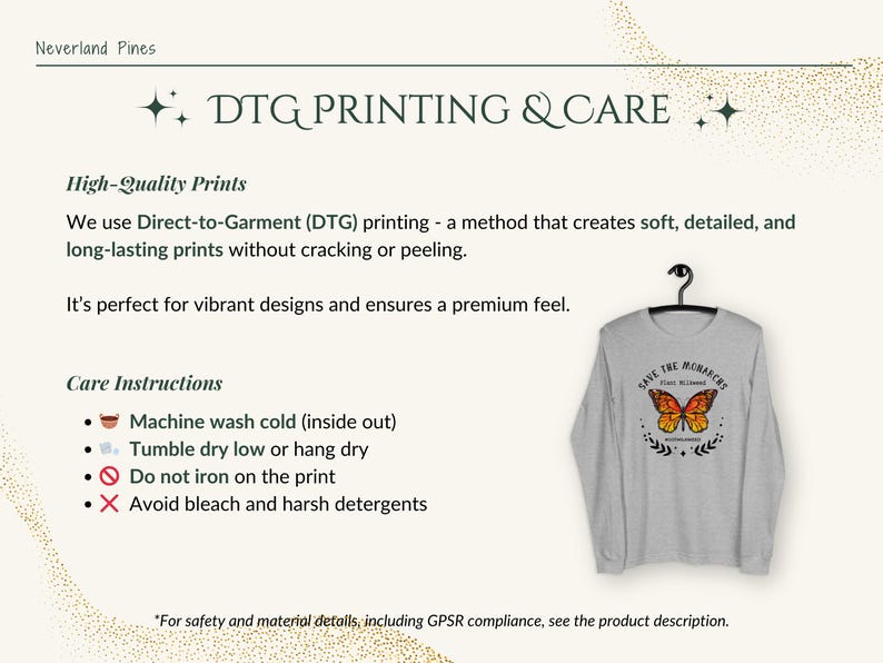 K&ouml;nnte beinhalten: Ein graues Langarmshirt mit einem Schmetterlingsmotiv und dem Text "Save the Monarchs Plant Milkweed" auf der Vorderseite. Das Shirt ist mit einer Direct-to-Garment-Druckmethode hergestellt, die weiche, detaillierte und langlebige Drucke erzeugt.