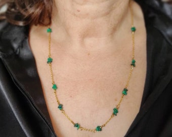 Collier en malachite et chaine dorée (modèle 2)