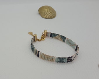 Originele handgeweven armband in groen, goud, zwart, gebroken witte miyuki parels