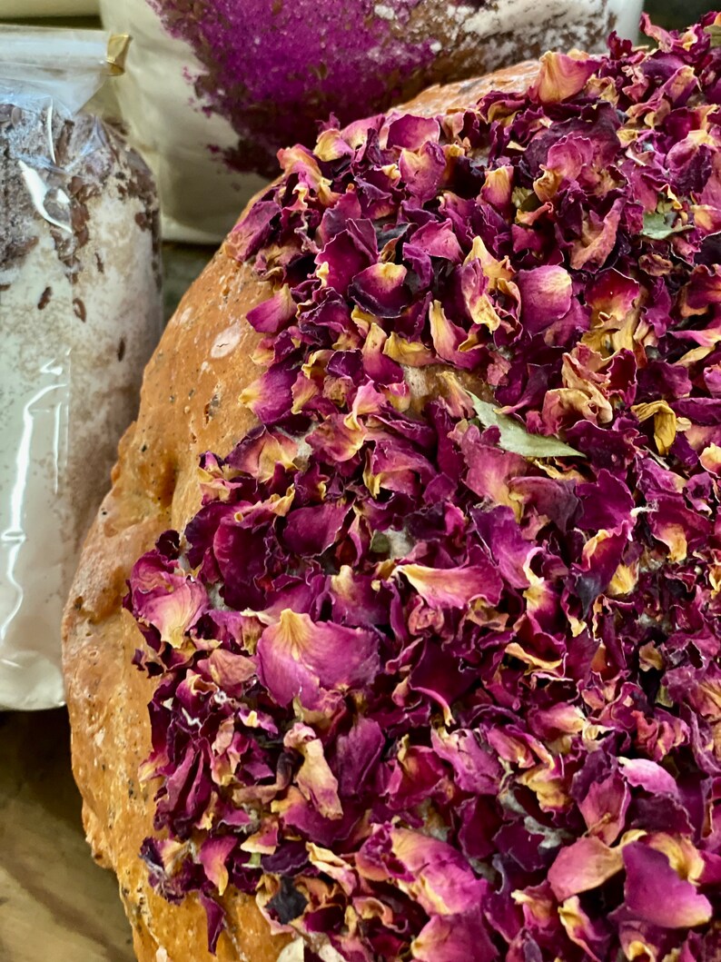 Rosenrausch, Brotbackmischung mit Rosenblüten Bild 5