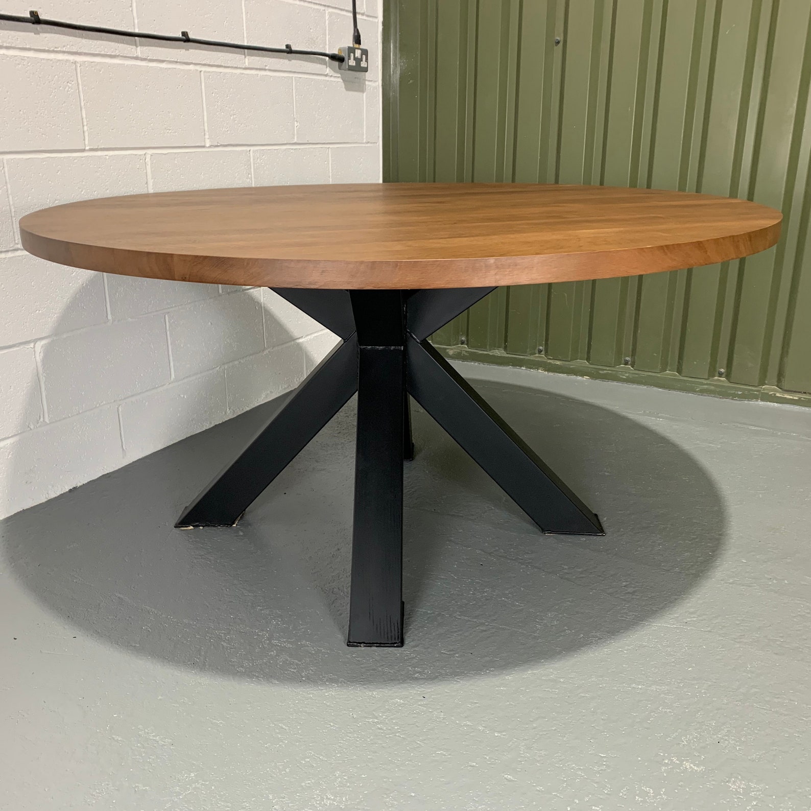 UK Handmade Solid Round Oak Dining Table Circular Oak Kitchen Etsy