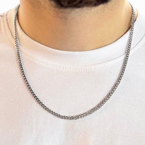 20-Inch Stainless Steel Curb Chain Necklace – Bold Silver-Tone Chain – Unisex Everyday Statement Jewellery