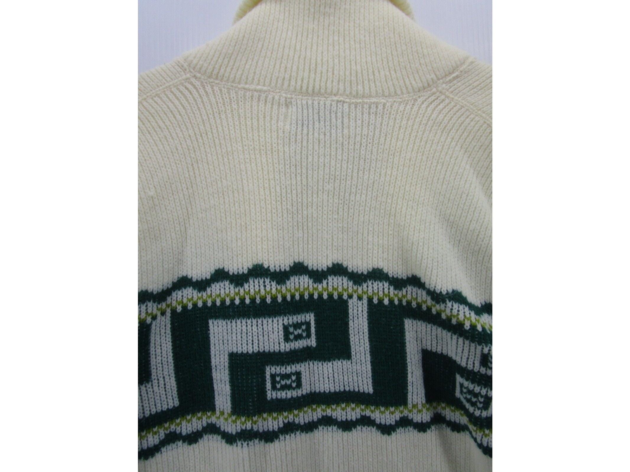 VINTAGE Fall River Knitting Mills Sweater Medium Cardigan