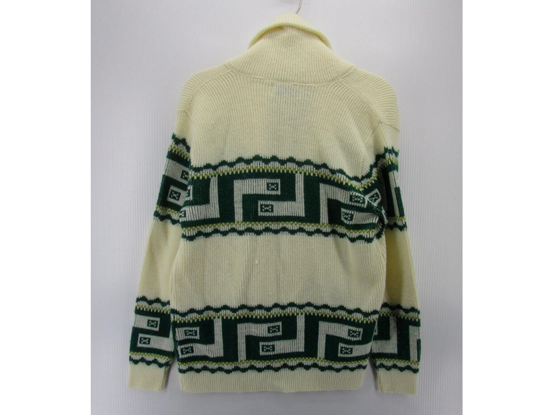 VINTAGE Fall River Knitting Mills Sweater Medium Cardigan