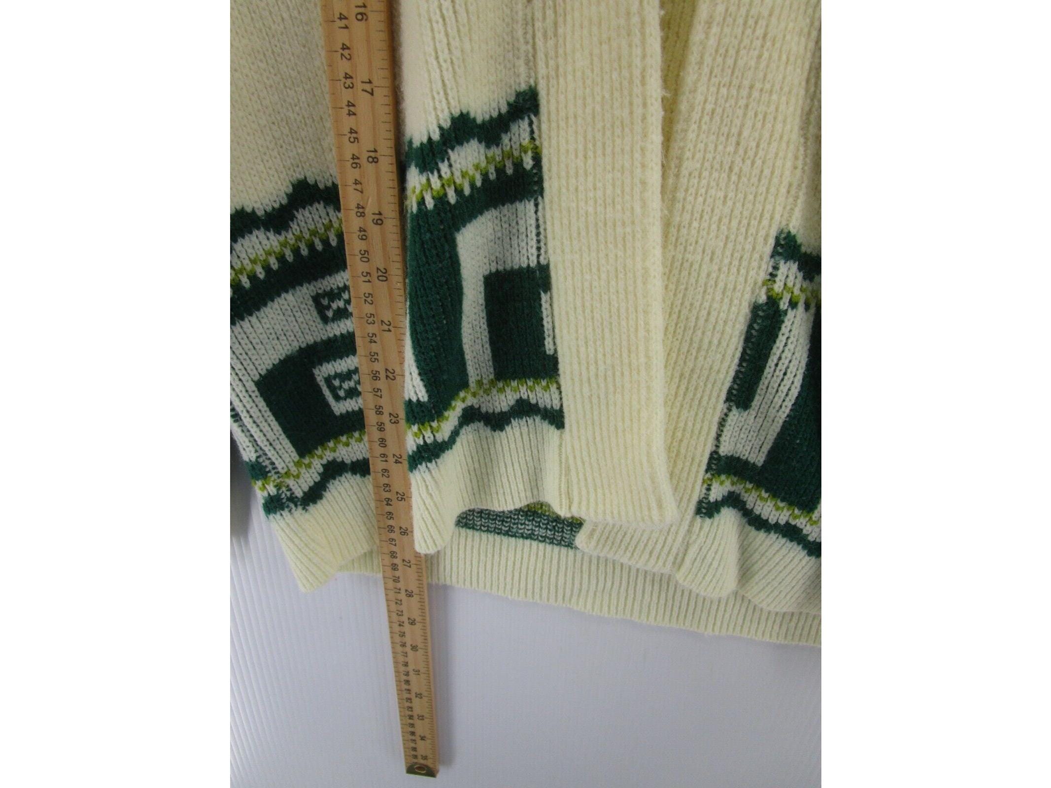 VINTAGE Fall River Knitting Mills Sweater Medium Cardigan