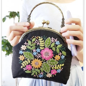 DIY Embroidery Bag Colorful Flowers Pattern Handcraft Needlework Cross Stitch Kit Hand Bag Purse with Handle and Sling Chain
