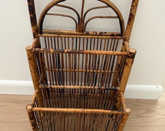 revistero o organizador de mimbre vintage