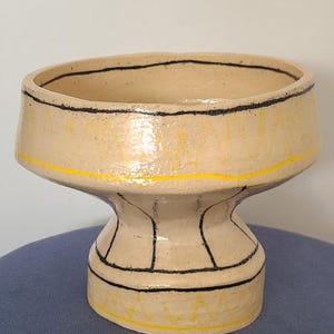 Skulpturale Keramikschale aus Steinzeug – Linie „Mediterranean“ – Unikat – blaues Design und Solarleuchten