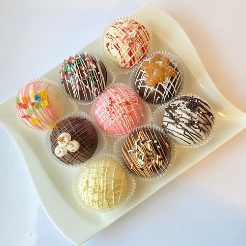 Hot Chocolate Bombs • Gourmet Hot Cocoa Bomb Gift Set • Marshmallow Filled • Christmas Gift • Holiday Treat • Stocking Stuffer • 6 pc set