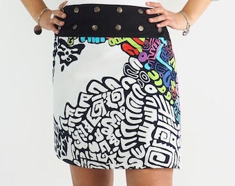 Weißer Wenderock mit Ethno-Print und Tribal-Muster, Einheitsgröße, verstellbar – S97 – Wickelrock mit Druckknöpfen