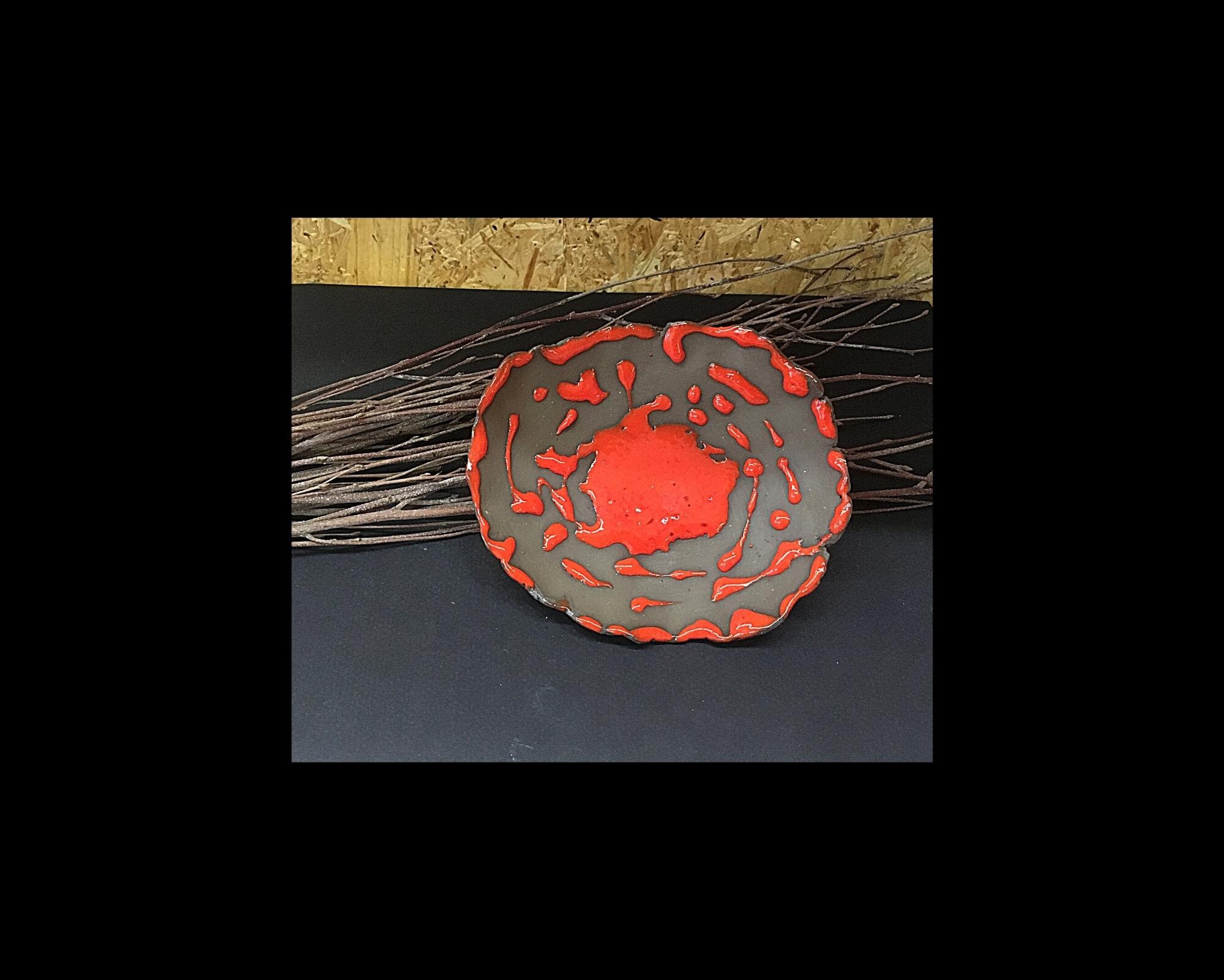 Coupelle en Céramique Noire et Rouge