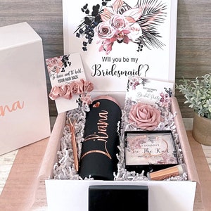 Bridesmaid Gift Box, Bridal Party Gifts, Bridesmaid Proposal Box, Personalized Bridesmaid Box, Bridesmaids Tumblers, Tie The Knot Bracelet