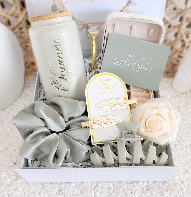 Bridesmaid Proposal Gift Box Personalized Bridesmaid Jewelry Box Will You Be my Maid of Honor Gifts Glass Can Cup Tumbler Bridesmaid Box Set bild 2