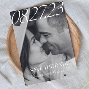 Modèle modifiable Réservez la date Photo noir et blanc Faire-part de fiançailles minimaliste Téléchargement instantané Invitation imprimable