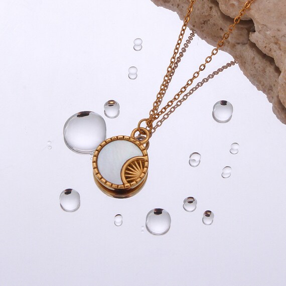 Mini Galaxy Dark Mother of Pearl Necklace main image 0