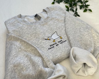 Murder Goose Sweatshirt | Unisex Sweatshirt | Long Sleeve | Pullover | Jumper | Women's | Men's | Crewneck | Personalised | Customised