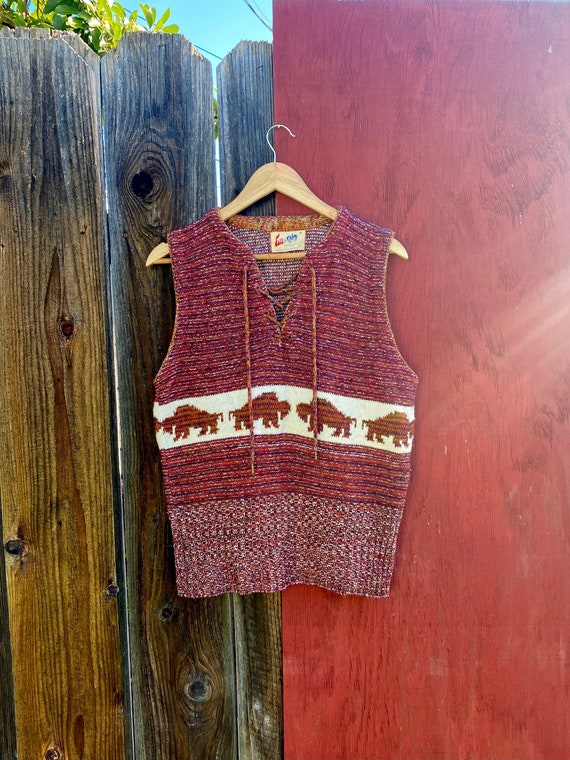 Sleeveless Sweater With Bison Print
