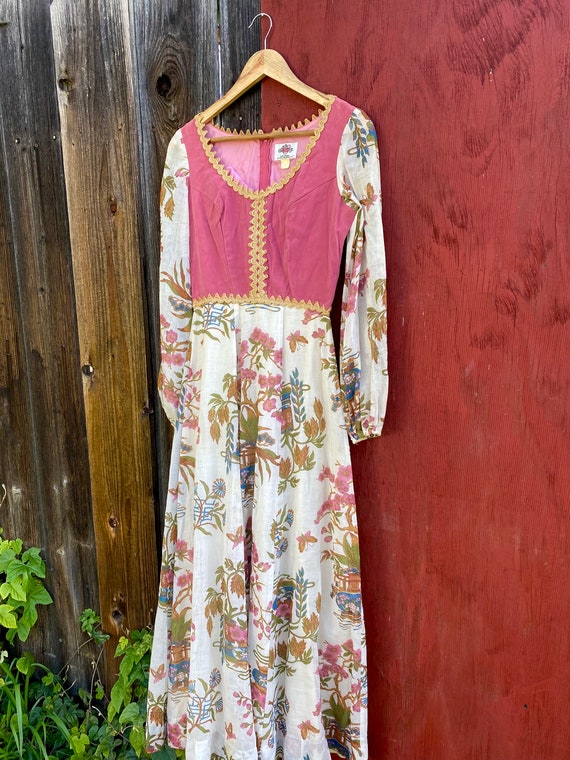 Floral Maxi Dress With Velvet Bodice - image 2