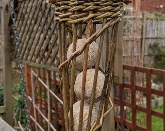Willow bird feeder