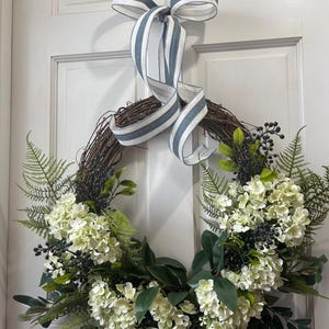Summer Wreath with Hydrangeas