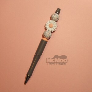 Peach/Gray Print Pen.  Beaded Pen.  Peach/Gray Themed Pen. Gift for Her.