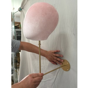 25cm Gold Wall Mounted Wigs Stand Personalized 99 Colors Light Pink Velvet Female Mannequin Head Jennie