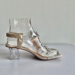 Clear Resin Transparent Plexi Display Female Mannequin Foot Form for 7CM High Heels Sandals Pumps Display