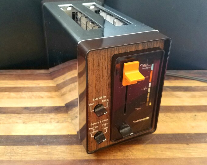 Vintage Toastmaster Automatic Toaster, 80s Toaster, Wood Grain and