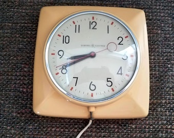 Vintage General Electric Telechron Clock Model 2H104, Tested