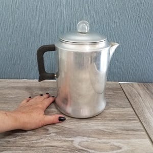 Vintage Comet Aluminum Stovetop Percolator, 12 Cup Very Vintage Coffee Pot USA