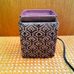 Purple Haze Scentsy Electric Wax Warmer, Electric Tart Warmer