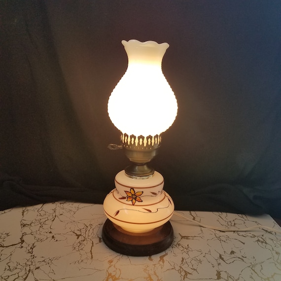 Vintage 3 Way Milk Glass Hurricane Lamp Bottom Night Light