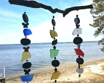 Beach Glass, Driftwood And Beach Stone Wind Spinner.  Butterfly or Turtle Suncatcher.  Glass Garland.  Garden Decoration.  Beach Art.