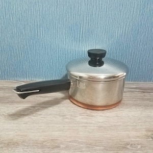 Vintage 1 Quart Deluxe Revere Ware 9000 Line,  Copper Bottom Saucepan with Free Lid,  Pre 1968 Process Patent, Clinton ILL