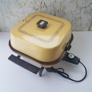 Retro 70s Sunbeam Electric Frying Pan With Ceramic Insert, Dutch Oven Electric  Fry Pan, Crock Pot Frying Pan 