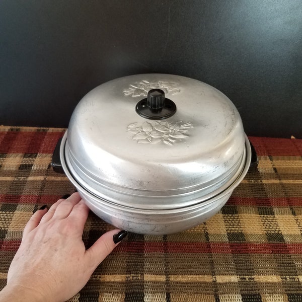 Vintage 1950s Bun Warmer, 3 Piece Aluminum Serving Oven with Bas Relief Trillium Lilies