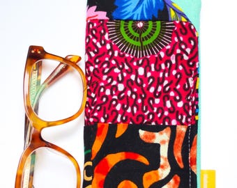 African Recycled Fabric Glasses Case | Padded Lightweight Sunglasses Holder | Colourful Ankara Fabric