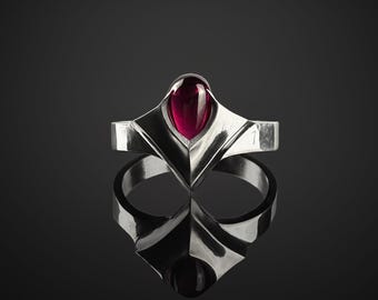 Ruby Sanguine - Vampire ring, Gothic, Dracula, Dark fantasy, Victorian for men solid 925 sterling silver, gold - Blood Ring gift for her