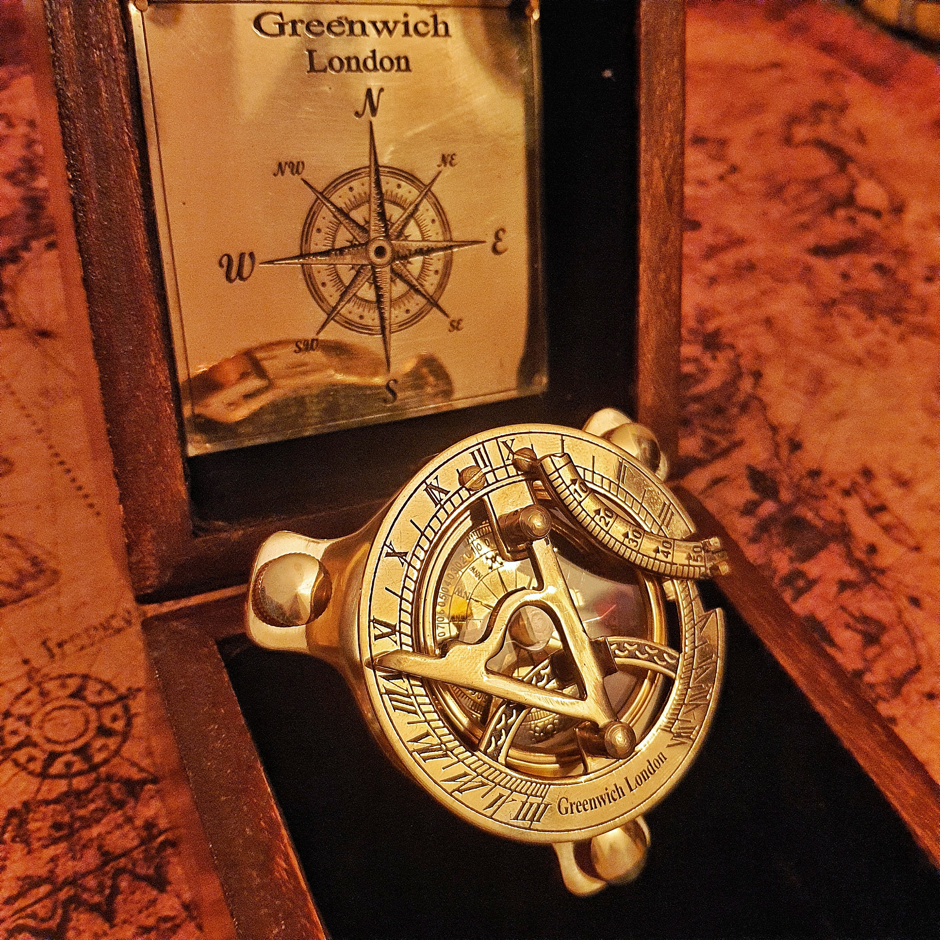 Brass Square Sundial Compass With Wooden Box At Best Price In Roorkee