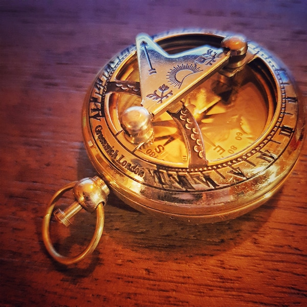 Brass Compass Sundial Leather Case Marine Travel Gift Antique Style