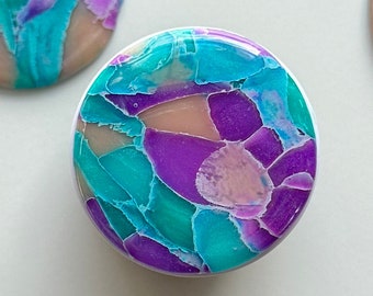 Mobile phone grip/holder made of polymer clay and resin