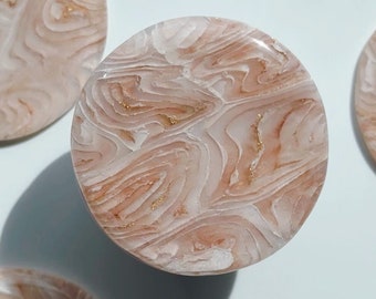 Mobile phone grip/holder made of polymer clay and resin