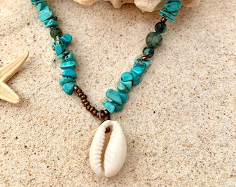 Collar con colgante de turquesa: colgante de concha marina, gargantilla estilo bohemio playero.