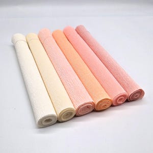 Crepe paper Florist Superior 180g from Cartotecnica Rossi, 6x75cmx25cm, pink peach